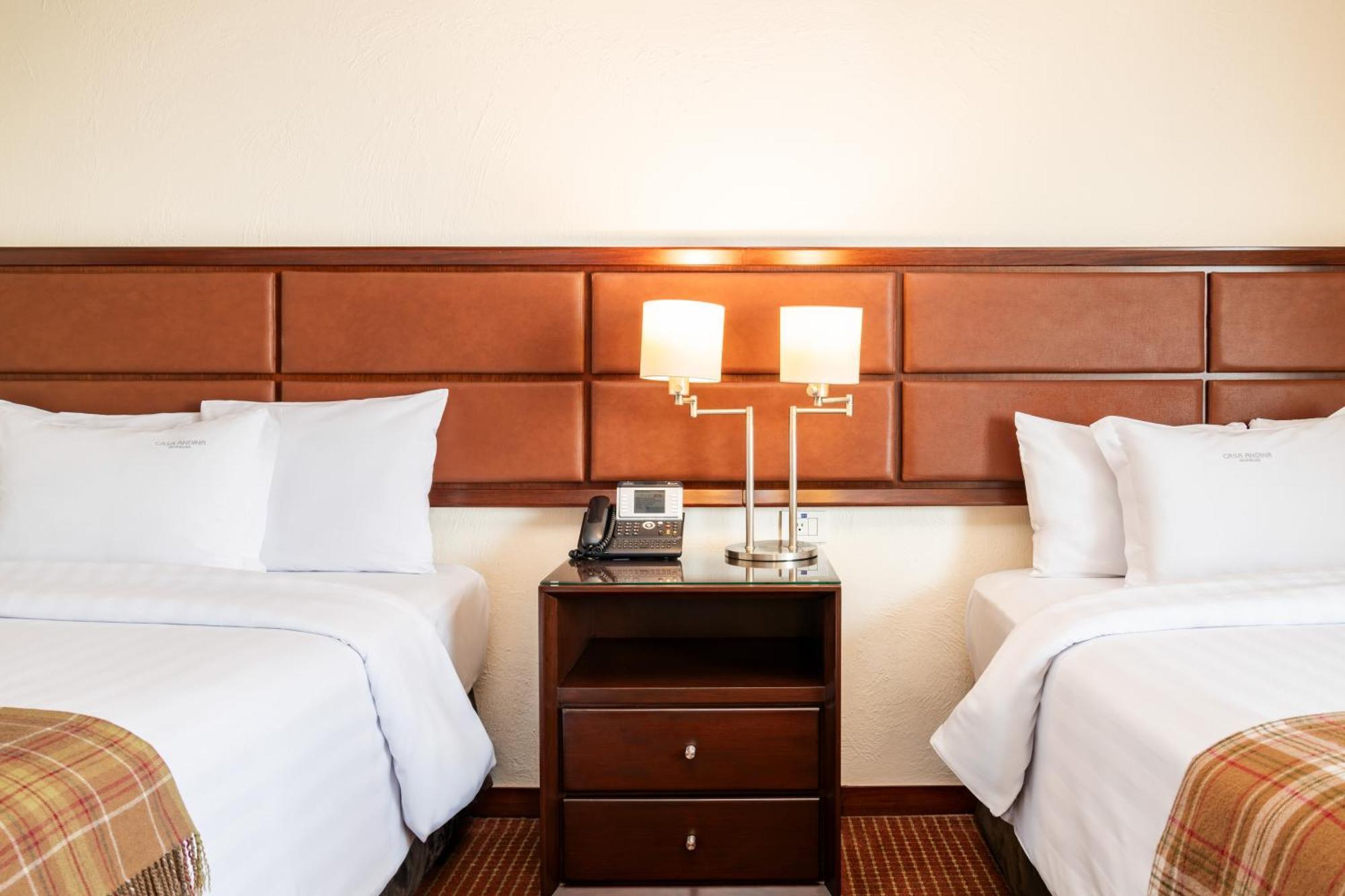 米拉弗洛雷斯安迪纳高级酒店 利马 外观 照片 A typical room at the hotel