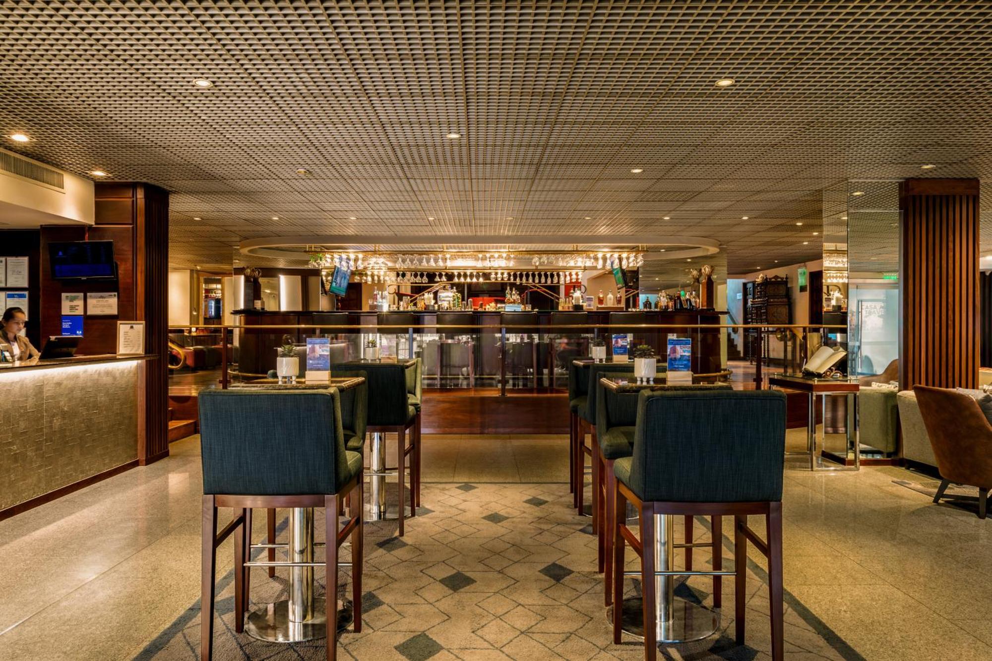 米拉弗洛雷斯安迪纳高级酒店 利马 外观 照片 The bar at the lounge